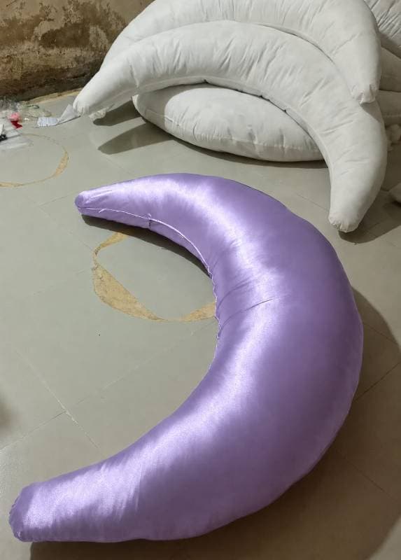 MOON SHAPE PILLOW (কালারফুল কভারসহ) thumbnail 2